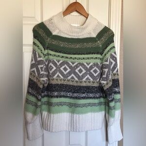 89th & Madison Greens & White Cozy Sweater. Size Large